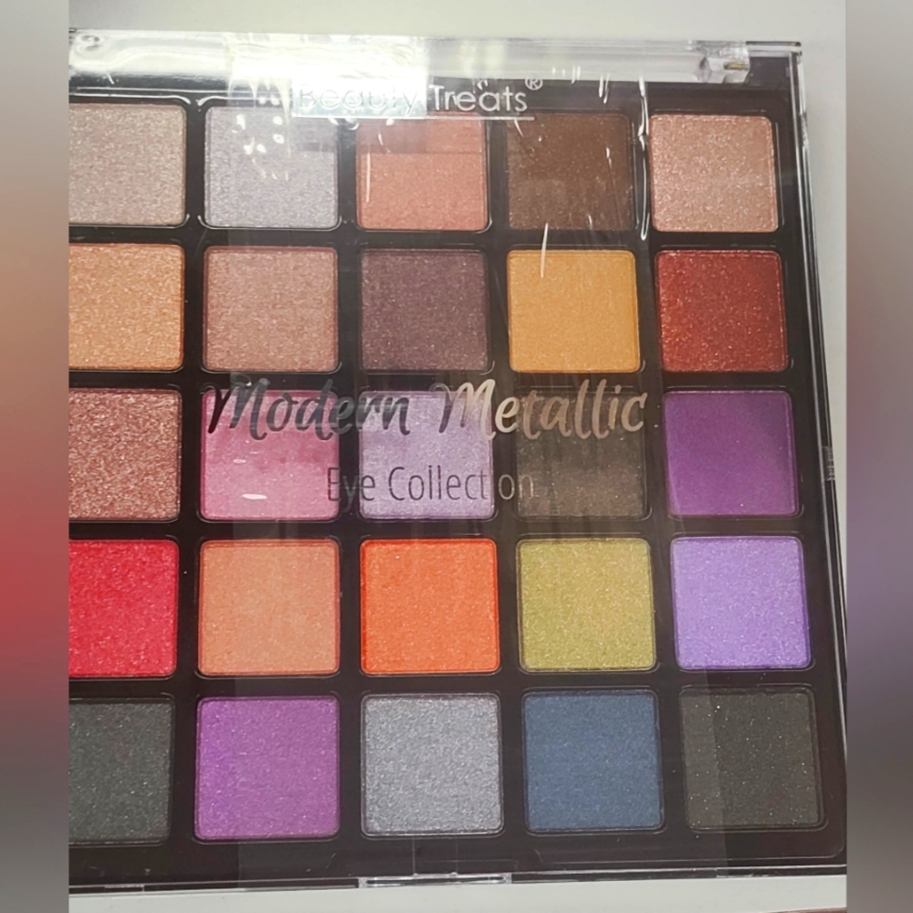 Modern Metallic Eye Collection Palette by Makeup Treats